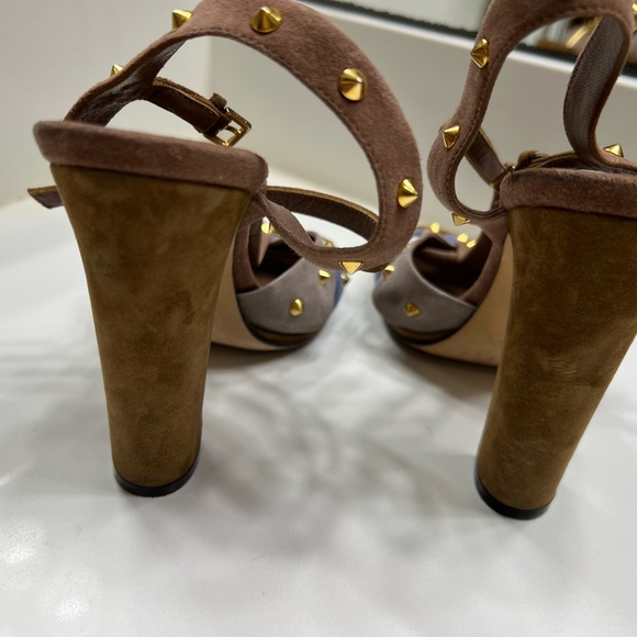 Gucci Jacquelyne Suede Studded T-strap - Picture 2 of 4